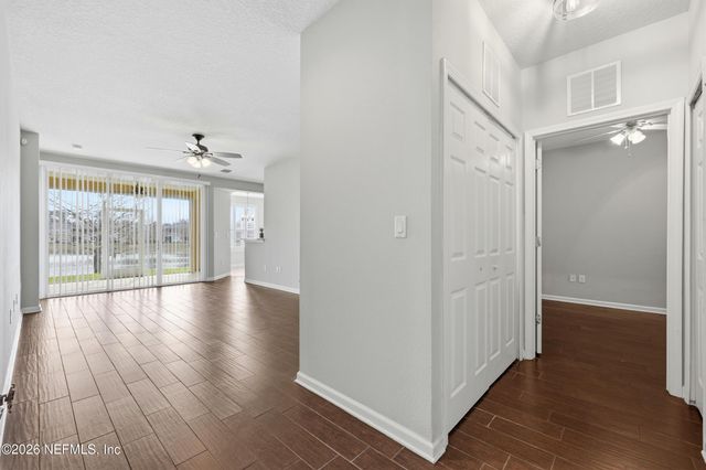 6650 WHITE BLOSSOM Circle 32C, Jacksonville, FL 32258