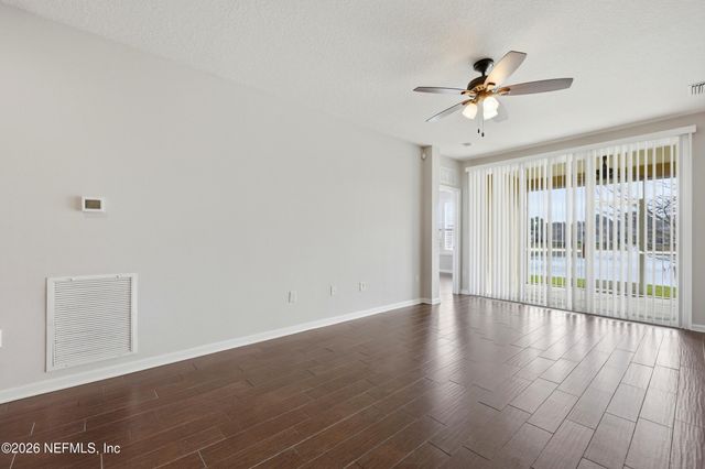 6650 WHITE BLOSSOM Circle 32C, Jacksonville, FL 32258