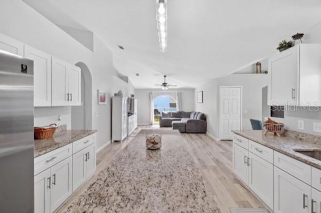 3857 SLEEPY HILL OAKS LOOP, Lakeland, FL 33810