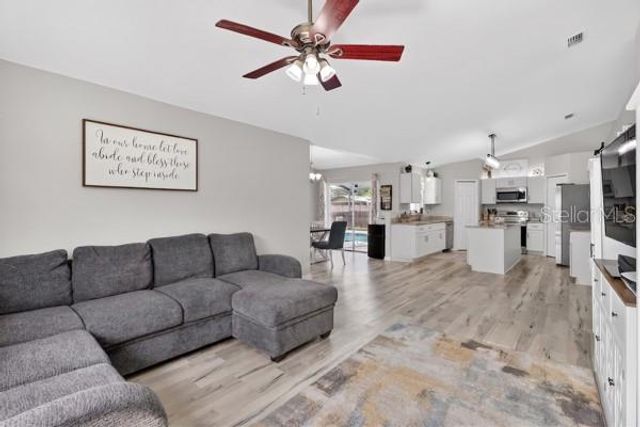 3857 SLEEPY HILL OAKS LOOP, Lakeland, FL 33810