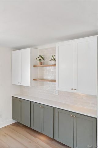 21930 Marlow Street, Oak Park, MI 48237