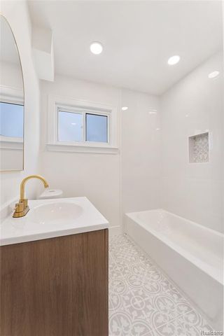 21930 Marlow Street, Oak Park, MI 48237