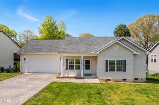163 Elokwa Way, Loudon, TN 37774