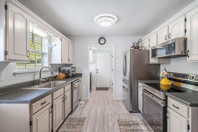 360 Pinewood Drive, Rock Spring, GA 30739