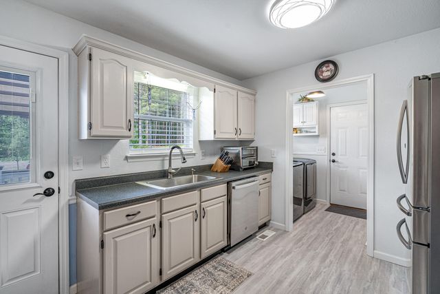 360 Pinewood Drive, Rock Spring, GA 30739
