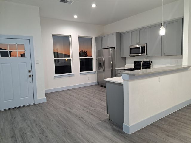 3328 Noor Street, Dallas, TX 75233