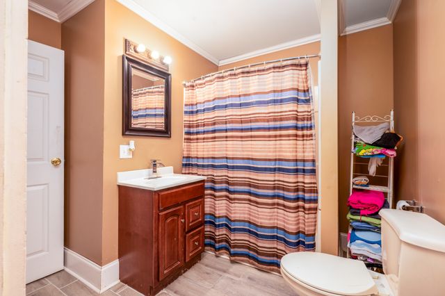 2205 W Wood St, Paris, TN 38242