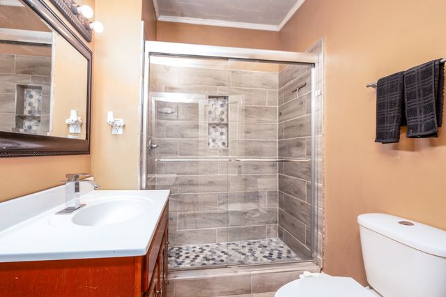 2205 W Wood St, Paris, TN 38242