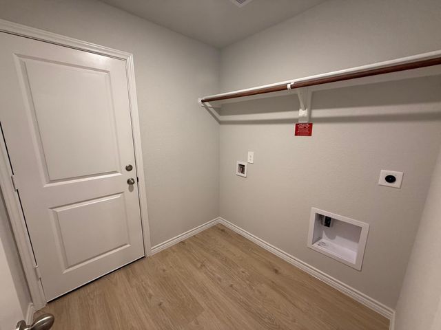 6105 Eldora Dr, College Station, TX 77845