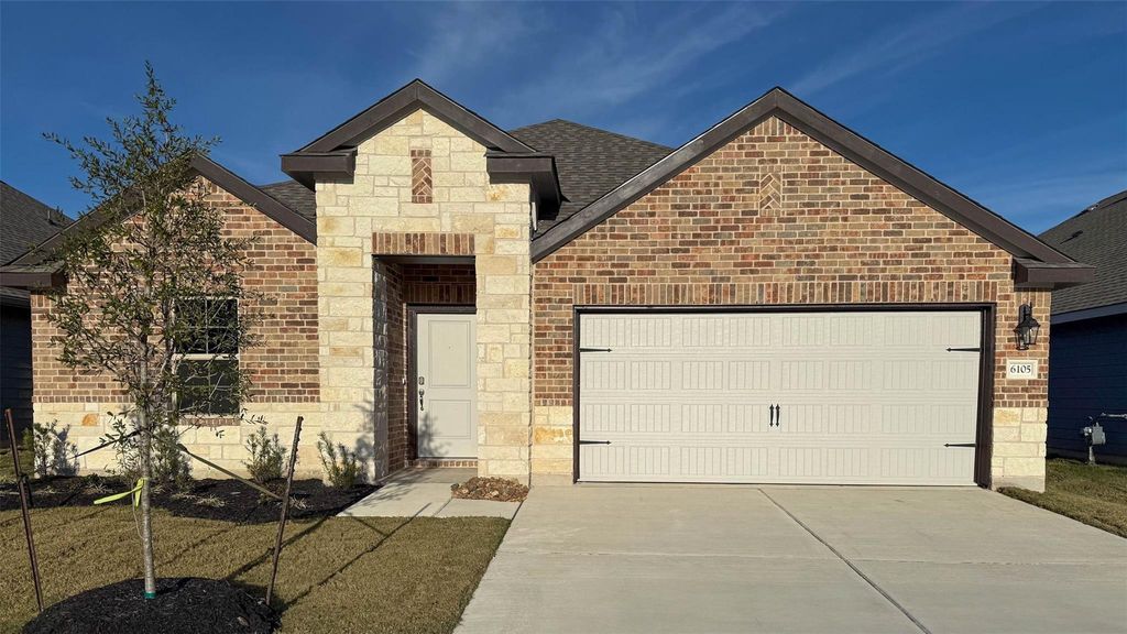 6105 Eldora Dr, College Station, TX 77845