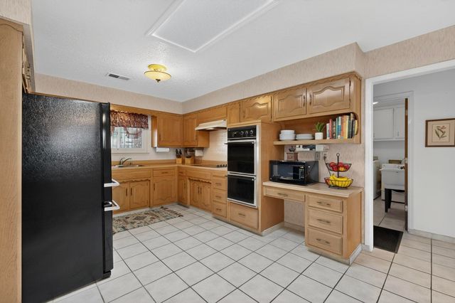 4909 Phyllis Street NE, Albuquerque, NM 87109