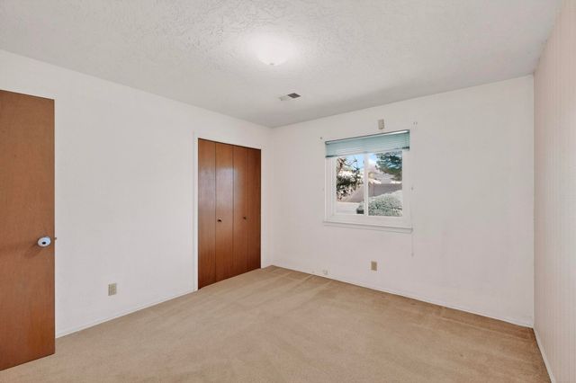 4909 Phyllis Street NE, Albuquerque, NM 87109