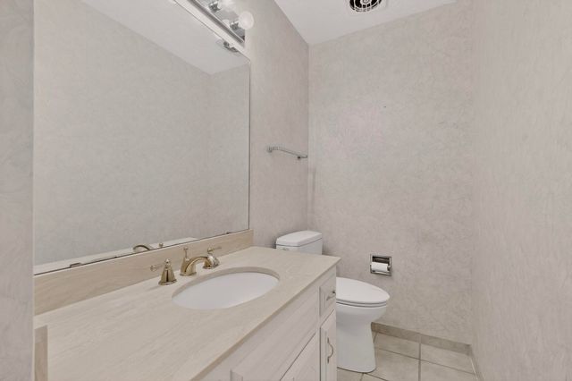 4909 Phyllis Street NE, Albuquerque, NM 87109