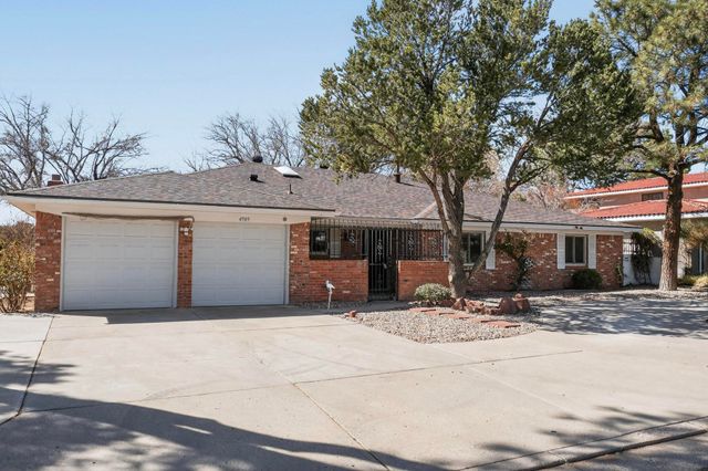 4909 Phyllis Street NE, Albuquerque, NM 87109