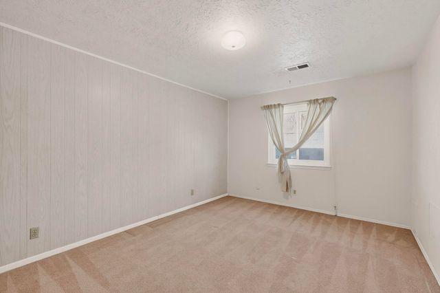 4909 Phyllis Street NE, Albuquerque, NM 87109