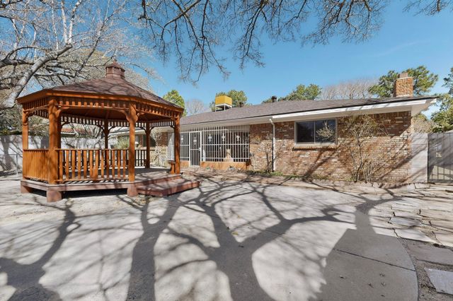 4909 Phyllis Street NE, Albuquerque, NM 87109