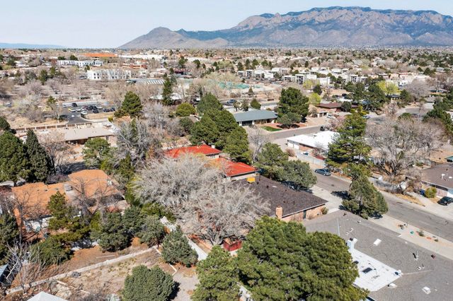 4909 Phyllis Street NE, Albuquerque, NM 87109