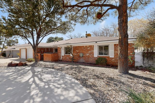 4909 Phyllis Street NE, Albuquerque, NM 87109