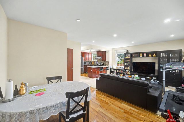 158-39 77th Road, Fresh Meadows, NY 11366