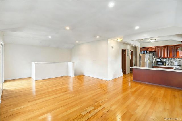 158-39 77th Road, Fresh Meadows, NY 11366