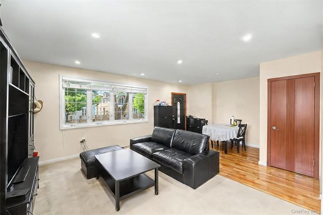 158-39 77th Road, Fresh Meadows, NY 11366