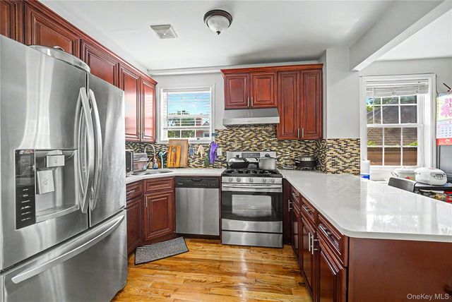 158-39 77th Road, Fresh Meadows, NY 11366