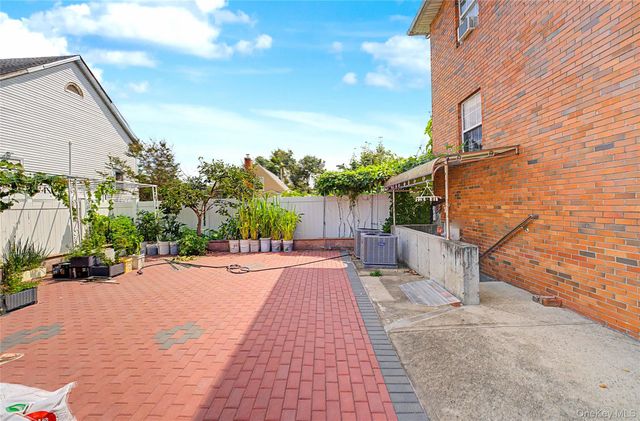 158-39 77th Road, Fresh Meadows, NY 11366