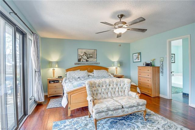 304 Shadowlake Dr, Chesapeake, VA 23320