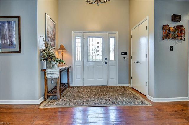 304 Shadowlake Dr, Chesapeake, VA 23320