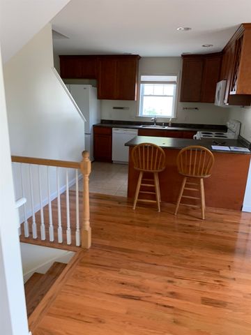 5 Spring St Apt B C, Newmarket, NH 03857