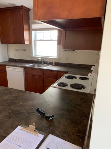 5 Spring St Apt B C, Newmarket, NH 03857
