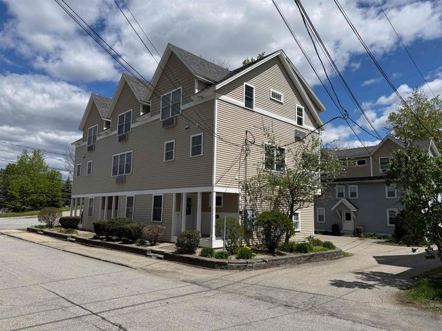 5 Spring St Apt B C, Newmarket, NH 03857