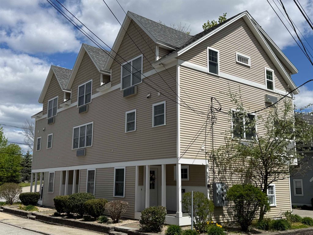 5 Spring St Apt B C, Newmarket, NH 03857
