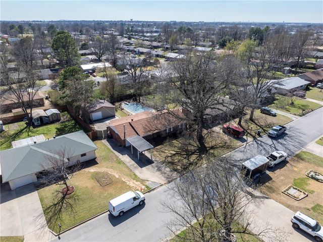 2503 Toni, Springdale, AR 72762