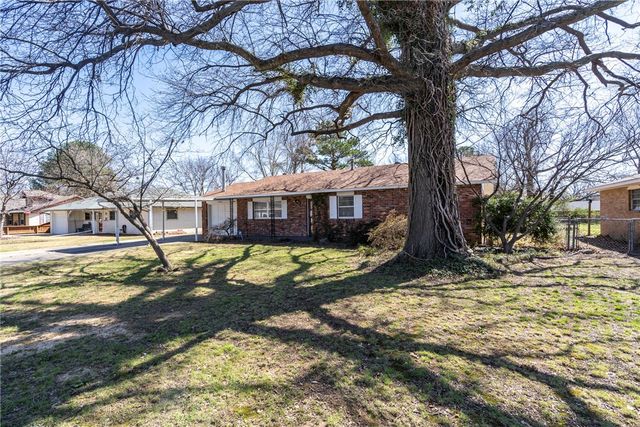 2503 Toni, Springdale, AR 72762