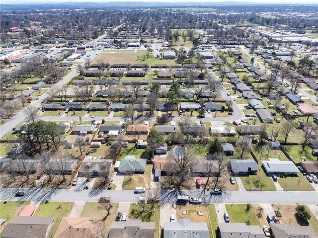 2503 Toni, Springdale, AR 72762