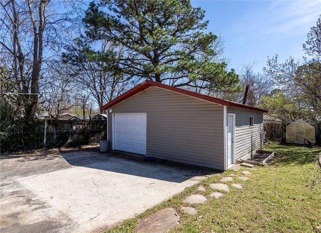 2503 Toni, Springdale, AR 72762