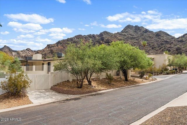 9402 N 18TH Street N, Phoenix, AZ 85020