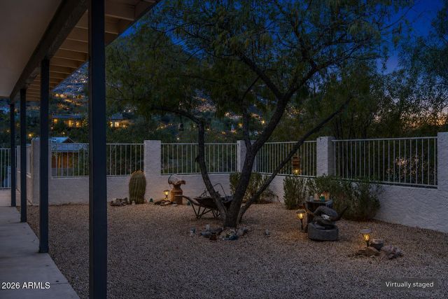 9402 N 18TH Street N, Phoenix, AZ 85020