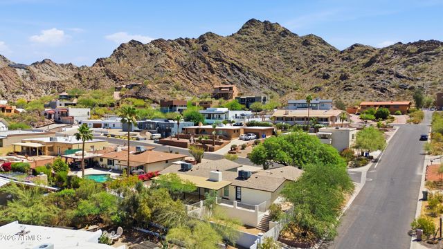 9402 N 18TH Street N, Phoenix, AZ 85020