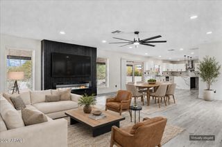 9402 N 18TH Street N, Phoenix, AZ 85020