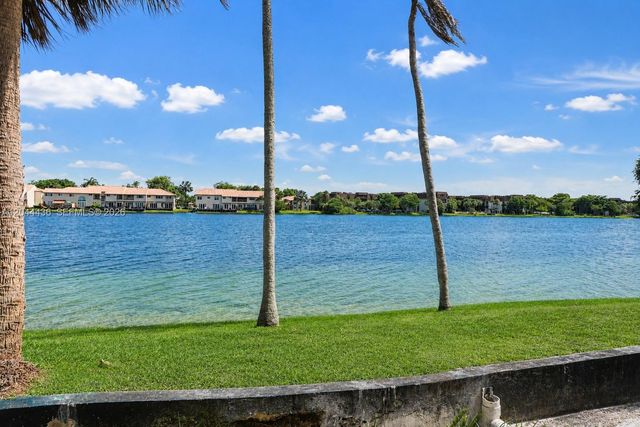 770 NE 199th St 107F, Miami, FL 33179
