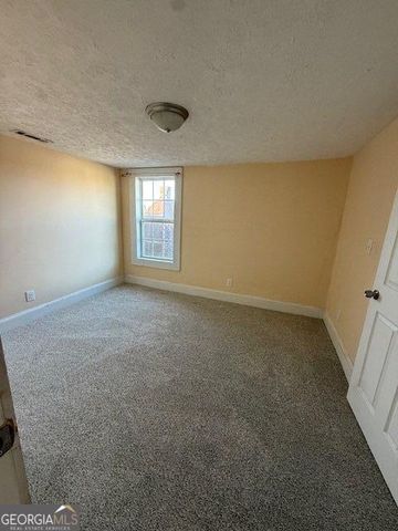 709 College Street, Calhoun, GA 30701