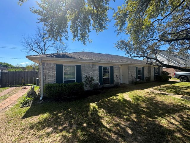 8807 Sandstone Street, Houston, TX 77036