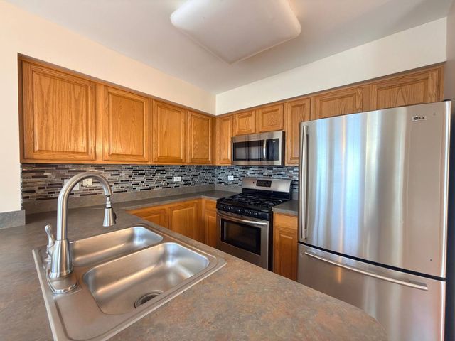 3192 KETCH Court 3192, Aurora, IL 60503