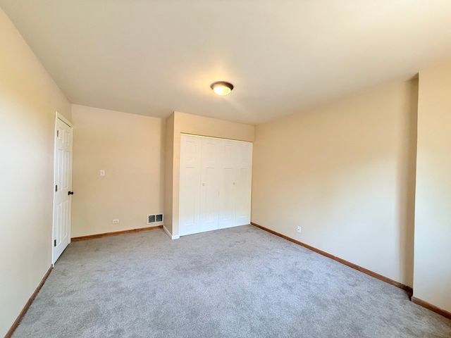 3192 KETCH Court 3192, Aurora, IL 60503