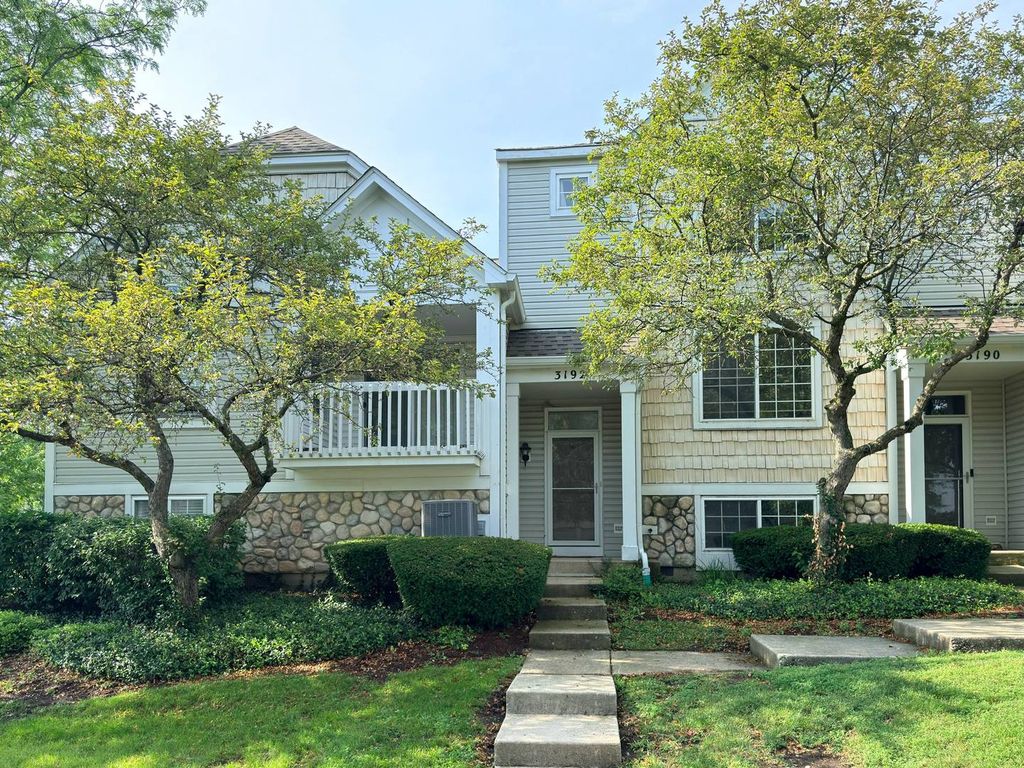 3192 KETCH Court 3192, Aurora, IL 60503