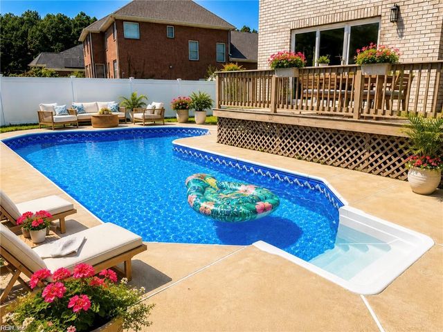801 Dasa Leo CT, Virginia Beach, VA 23456