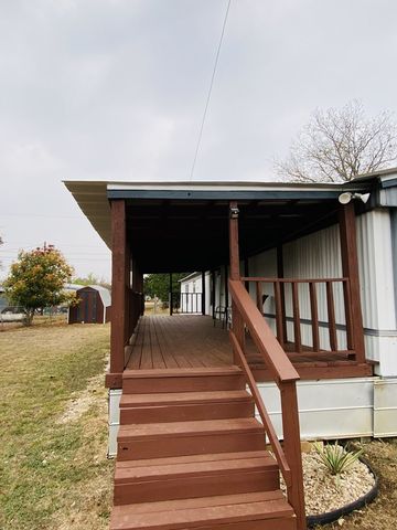 125 Finch St, Medina, TX 78055