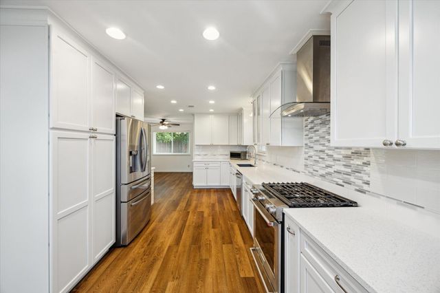 5707 Darnell Street, Houston, TX 77096